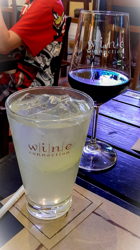 Vin rouge, jus de citron 